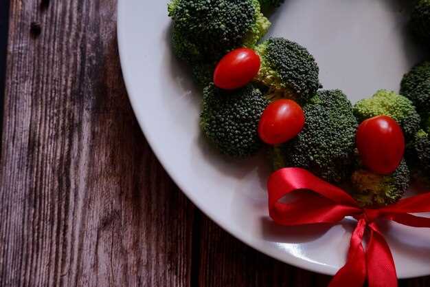 Салат с брокколи, чесноком и пармезаном