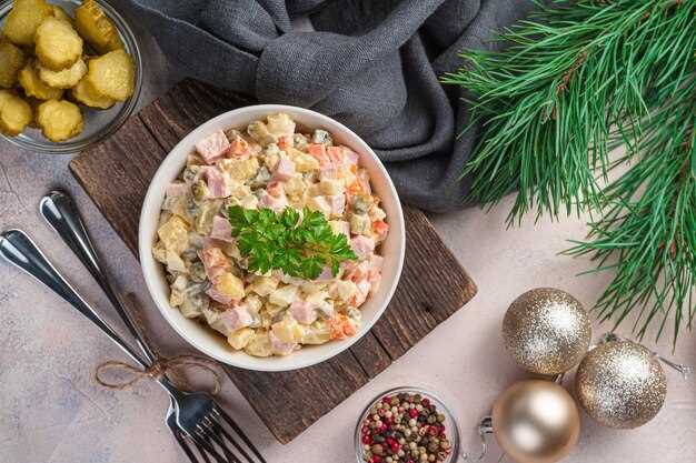 Идеи для необычных и быстрых салатов с копченой курицей