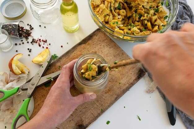 Салат с маринованными грибами, картофелем и майонезом