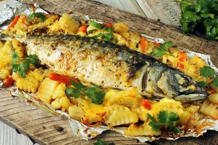 Пошаговое приготовление блюд из морской продукции с овощным гарниром в запечатанном пакете